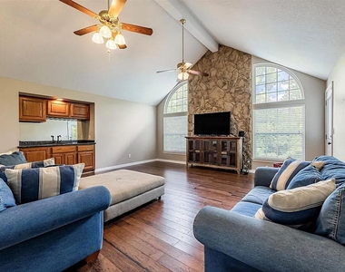 5434 Chinaberry Grove - Photo Thumbnail 15