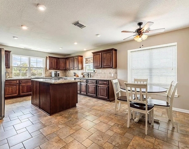 5434 Chinaberry Grove - Photo Thumbnail 5