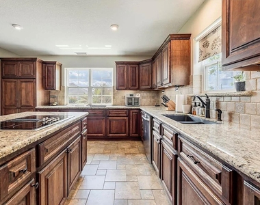 5434 Chinaberry Grove - Photo Thumbnail 6