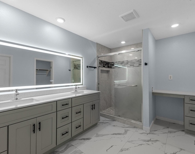 15223 Mayflower Street - Photo Thumbnail 2