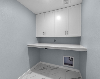 15223 Mayflower Street - Photo Thumbnail 27