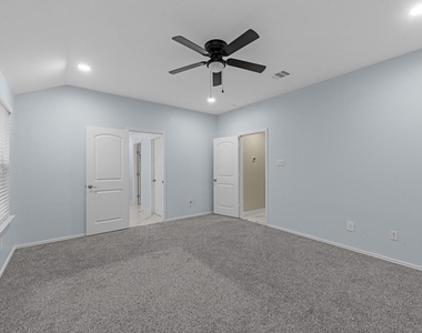 15223 Mayflower Street - Photo Thumbnail 13