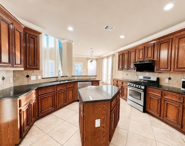 4618 Ambrosia Springs Lane - Photo Thumbnail 19