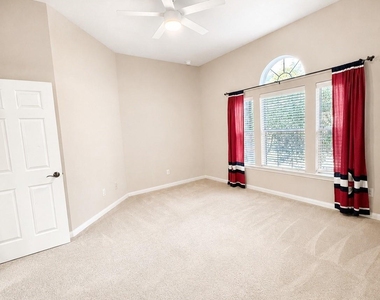 4618 Ambrosia Springs Lane - Photo Thumbnail 27