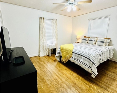 4017 Osby Drive - Photo Thumbnail 7