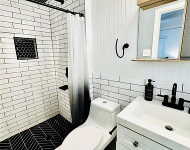 4017 Osby Drive - Photo Thumbnail 9