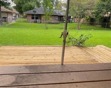 4017 Osby Drive - Photo Thumbnail 5