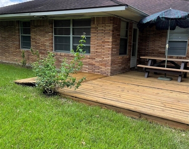 4017 Osby Drive - Photo Thumbnail 12