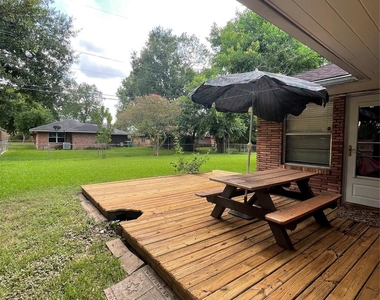 4017 Osby Drive - Photo Thumbnail 11