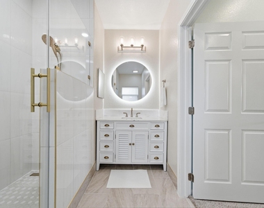801 Wilkes Street - Photo Thumbnail 8