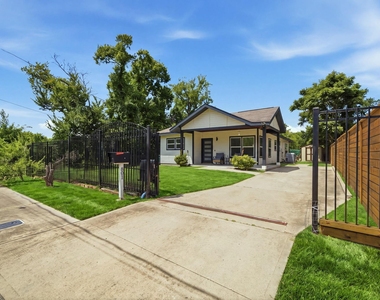 801 Wilkes Street - Photo Thumbnail 19