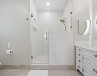 801 Wilkes Street - Photo Thumbnail 9