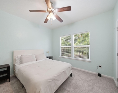 801 Wilkes Street - Photo Thumbnail 12