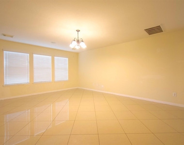 15602 Waumsley Way - Photo Thumbnail 12