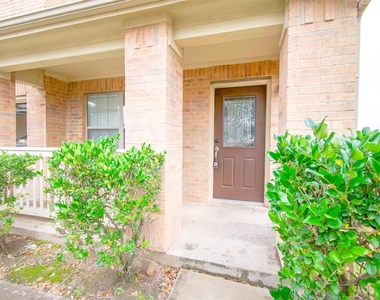 15602 Waumsley Way - Photo Thumbnail 5