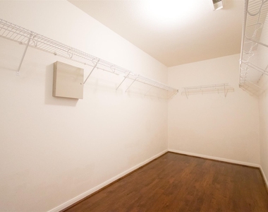 15602 Waumsley Way - Photo Thumbnail 26