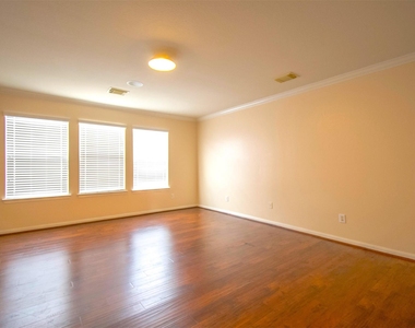 15602 Waumsley Way - Photo Thumbnail 21