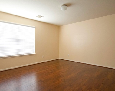 15602 Waumsley Way - Photo Thumbnail 30