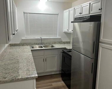 8822 Ilona Lane - Photo Thumbnail 2