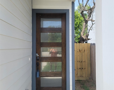 4207 Stassen Street - Photo Thumbnail 3