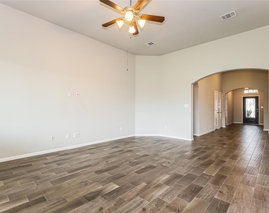 31519 Kailua Drive - Photo Thumbnail 4