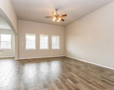 31519 Kailua Drive - Photo Thumbnail 2