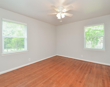 9817 Cedardale Drive - Photo Thumbnail 17