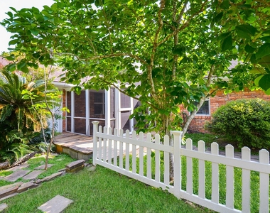 9817 Cedardale Drive - Photo Thumbnail 28