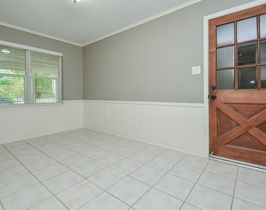 9817 Cedardale Drive - Photo Thumbnail 11