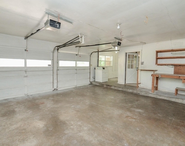 9817 Cedardale Drive - Photo Thumbnail 32