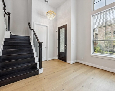 18231 Lakepoint Ridge Lane - Photo Thumbnail 3