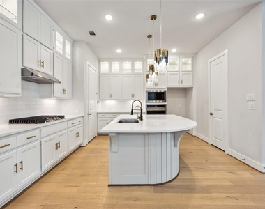 18231 Lakepoint Ridge Lane - Photo Thumbnail 10