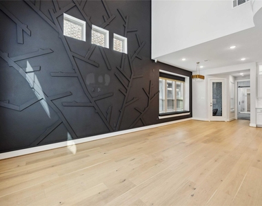 18231 Lakepoint Ridge Lane - Photo Thumbnail 4