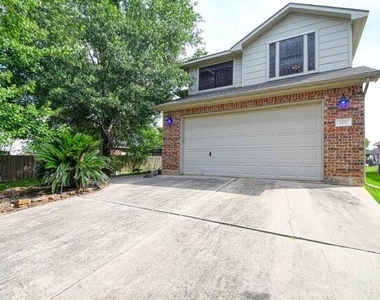 107 Cove W - Photo Thumbnail 1