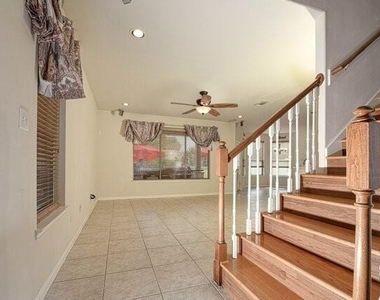 107 Cove W - Photo Thumbnail 8