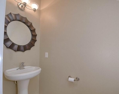 107 Cove W - Photo Thumbnail 10