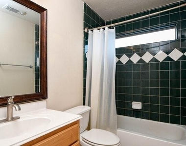 107 Cove W - Photo Thumbnail 15