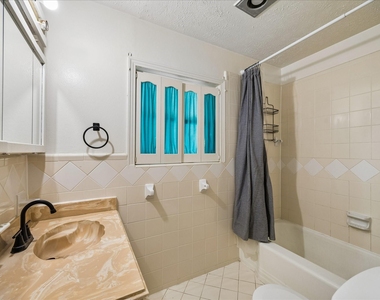 207 Eldridge Road - Photo Thumbnail 8