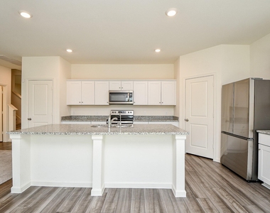 13526 Kinsman Road - Photo Thumbnail 10
