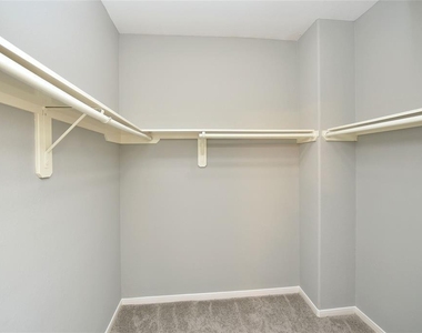 2714 Indigo Stone Lane - Photo Thumbnail 32