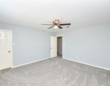 2714 Indigo Stone Lane - Photo Thumbnail 25