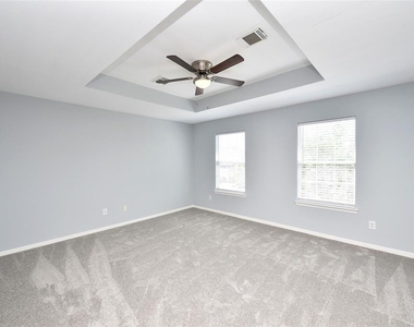 2714 Indigo Stone Lane - Photo Thumbnail 34