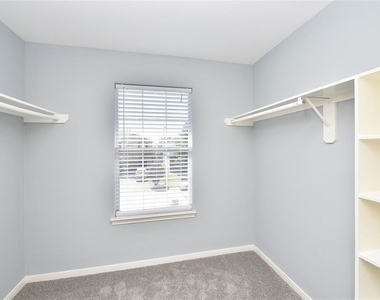2714 Indigo Stone Lane - Photo Thumbnail 33