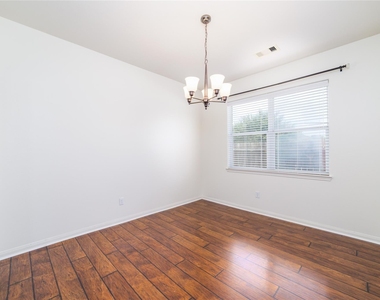 961 Wannan Lane - Photo Thumbnail 10