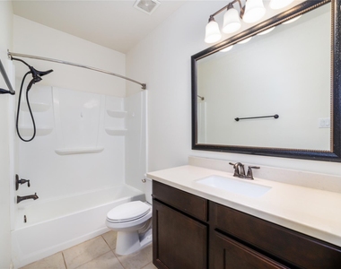 961 Wannan Lane - Photo Thumbnail 15