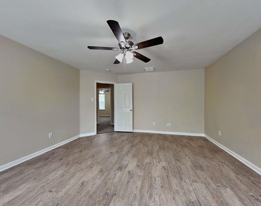 13742 Clarks Fork Drive - Photo Thumbnail 4