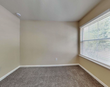 13742 Clarks Fork Drive - Photo Thumbnail 8