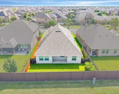 6123 Mapleton Meadow Lane - Photo Thumbnail 21