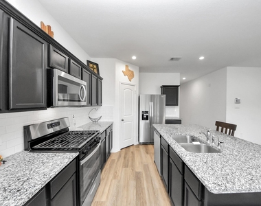 21227 Sunnyridge Way - Photo Thumbnail 9