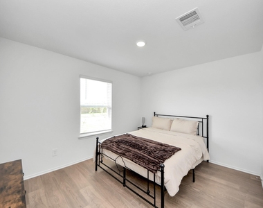 21227 Sunnyridge Way - Photo Thumbnail 33